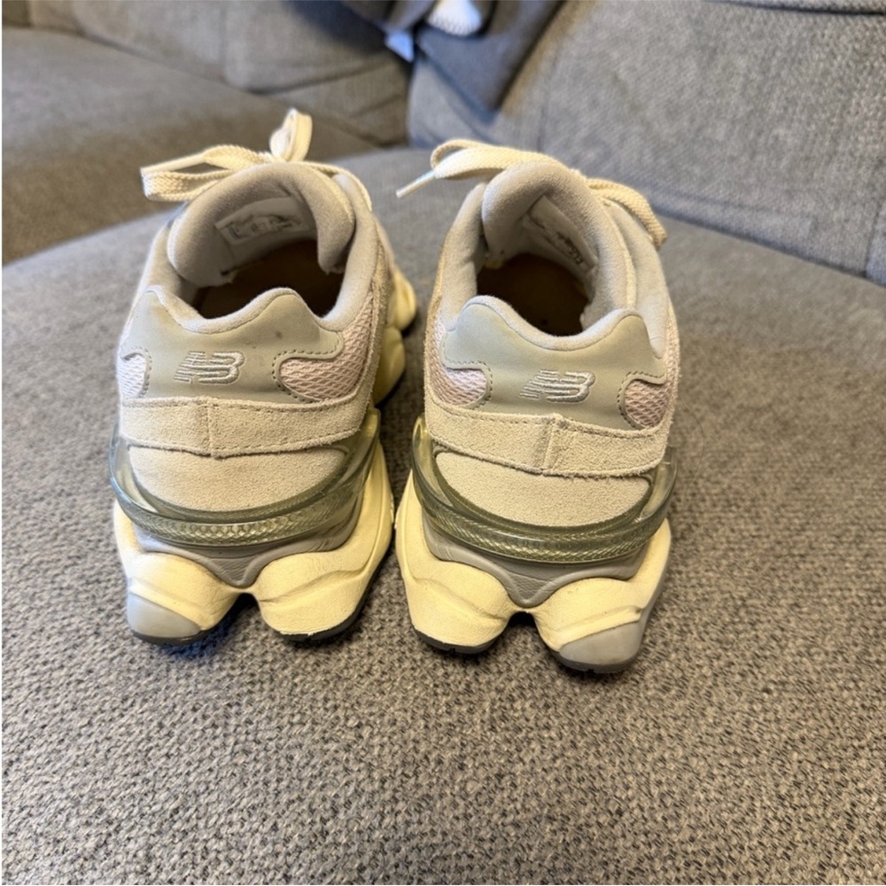 New Balance 9060 Women's Beige and Gray Sneakers - Picture 2 of 3